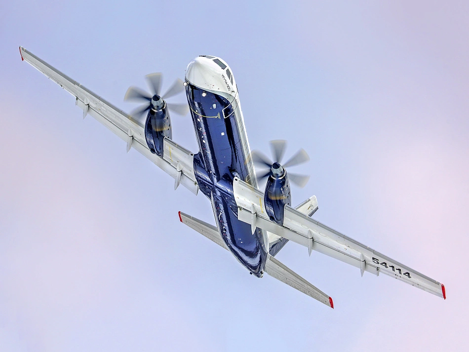 Ил‑114‑300 завершают сертификацию и готовят к передаче первым региональным эксплуатантам, однако проект столкнулся с затяжными переносами сроков, проблемами с двигателями и необходимостью временно заменять парк устаревших Ан‑24 и Як‑40 альтернативными решениями.