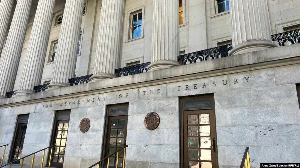 Минфин США объявил о новом пакете санкций против восьми человек и четырёх компаний из Ирана, Турции и ОАЭ, которых обвиняют в помощи Тегерану в пополнении арсенала ракет и беспилотников и поддержке Корпуса стражей исламской революции.