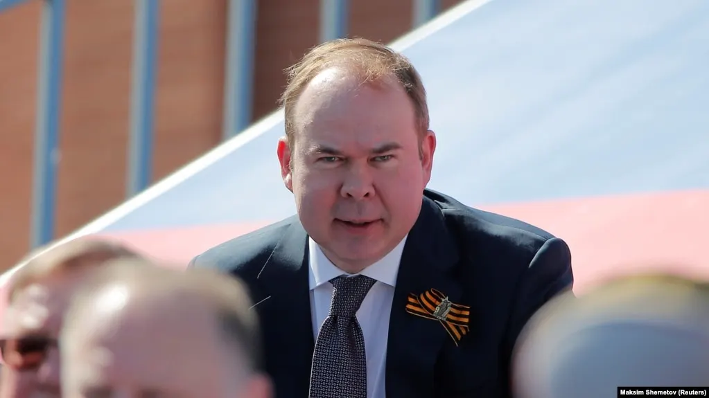 Матери руководителей высшего звена российской власти выступили крупными кредиторами оборонной группы «Сфера», получив в итоге миллиарды рублей процентов и уступленных долговых требований.