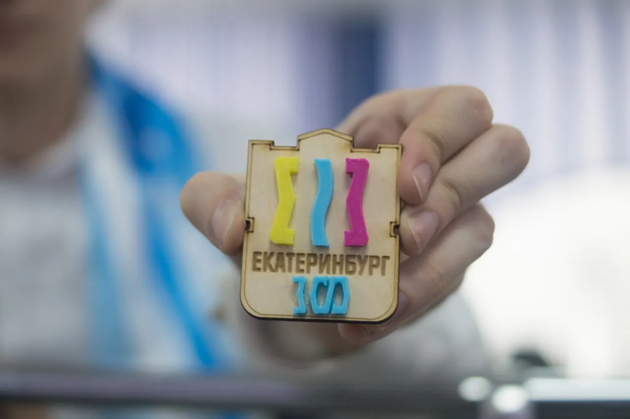 Власти разослали опрос членам Совета неравнодушных горожан и предлагают три варианта слогана для продвижения города. Лидирует вариант «Главное внутри», он же предпочитается чиновниками.