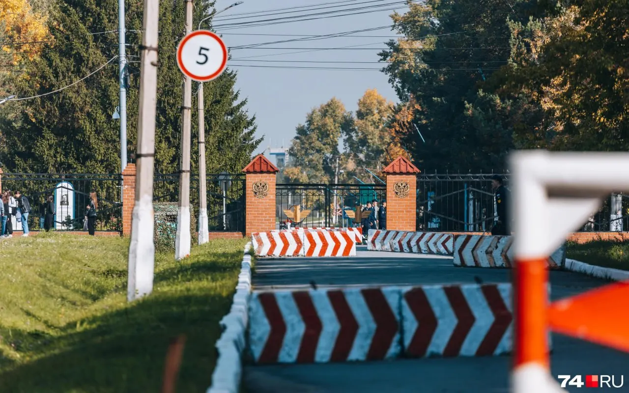Правительство вывело Челябинское высшее военное авиационное училище штурманов из подчинения академии — реорганизацию поручено завершить к 1 сентября 2026 года.