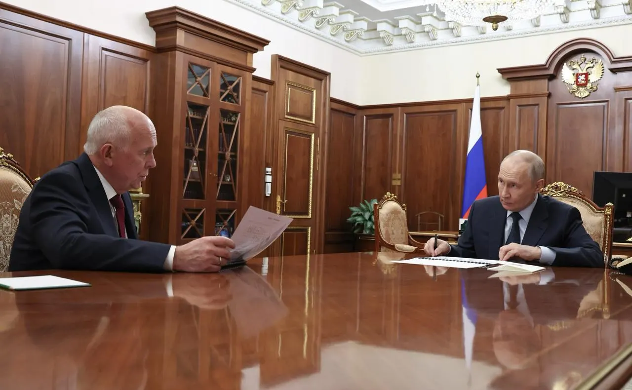 Глава «Ростеха» сообщил, что серийное производство МС‑21 и «Суперджета‑100» перенесено на следующий год. Первоначальные планы по выпуску к 2030 году пересмотрены, в этом году рассчитывают получить сертификат лишь для Ил‑114‑300.