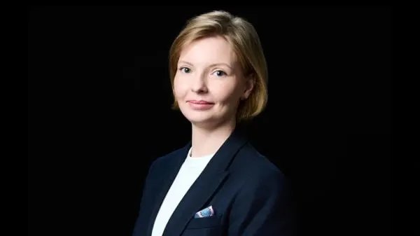 Новые правила требуют обязательной идентификации владельцев доменных имён через ЕСИА. Это техническое изменение может подтолкнуть компании к аудиту портфелей доменов и пересмотру структуры владения цифровыми активами.