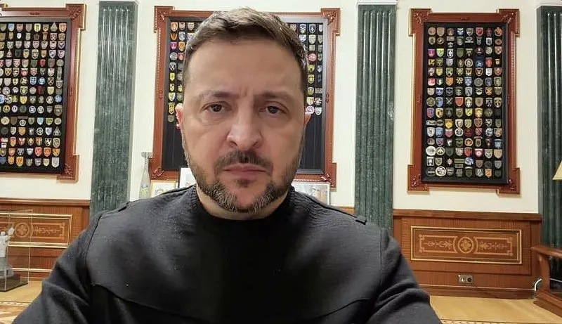 Президент Украины рассказал, что разведка получила от американских и европейских партнёров сведения о подготовке удара с применением «Орешника», предупредив граждан реагировать на сигналы тревоги и пользоваться укрытиями.