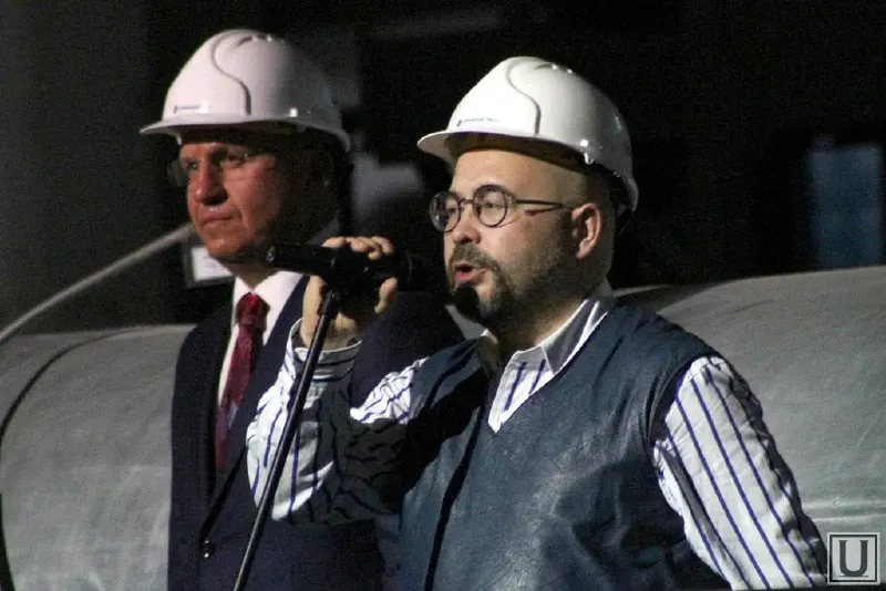 Иск в Ленинский районный суд требует передать государству земельные участки, автомобили, недвижимость и средства на банковских счетах; заседание по делу назначено на 27 мая. Ранее суд уже удовлетворил иск о национализации около 40 предприятий, связанных с бизнесменами.