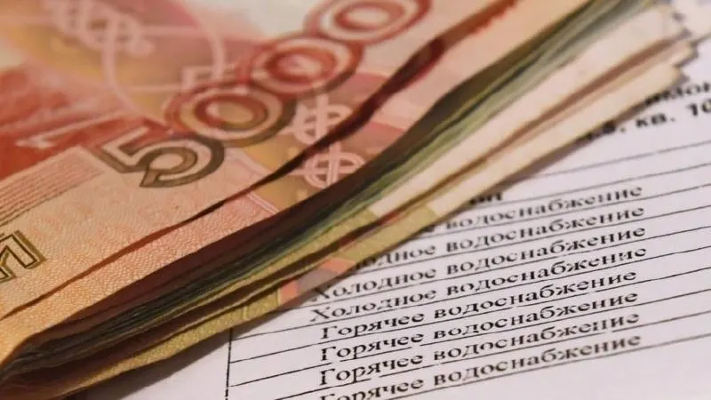 Части потребителей могут начать начислять плату за холодную воду с повышающим коэффициентом 3. Это коснётся жильцов без счётчика, у которых есть техническая возможность его установить, а также в случаях неповеренных приборов или непередачи показаний более трёх месяцев.