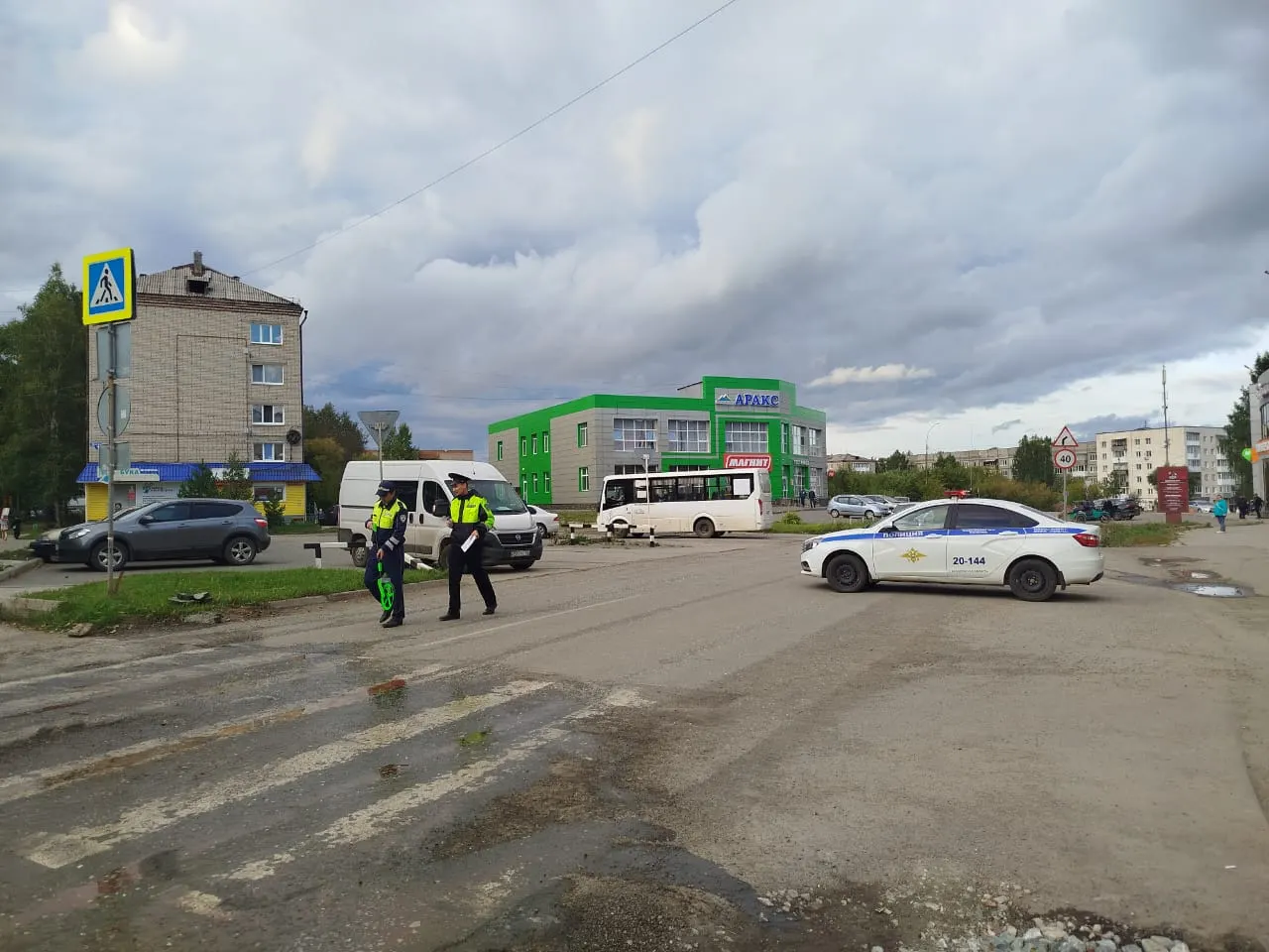 28 августа в Верхней Салде ребёнок был сбит на пешеходном переходе и погиб. Суд признал 66‑летнего водителя виновным: ему назначили год принудительных работ и лишили прав на два года.