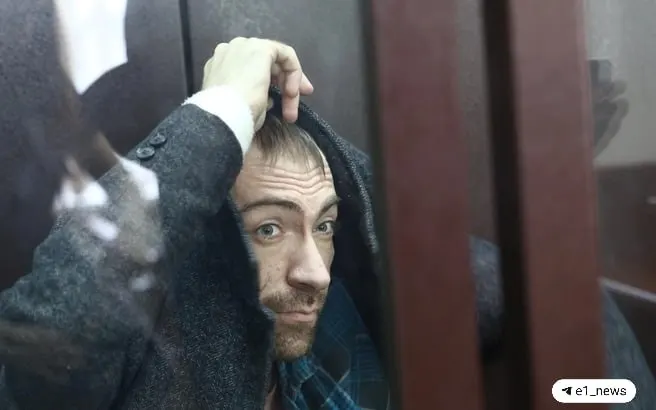 По версии следствия, конфликт 10 марта закончился тремя ударами молотком; после скрытия тела подозреваемый пытался покончить с собой. Экспертиза признала его нуждающимся в принудительном лечении.