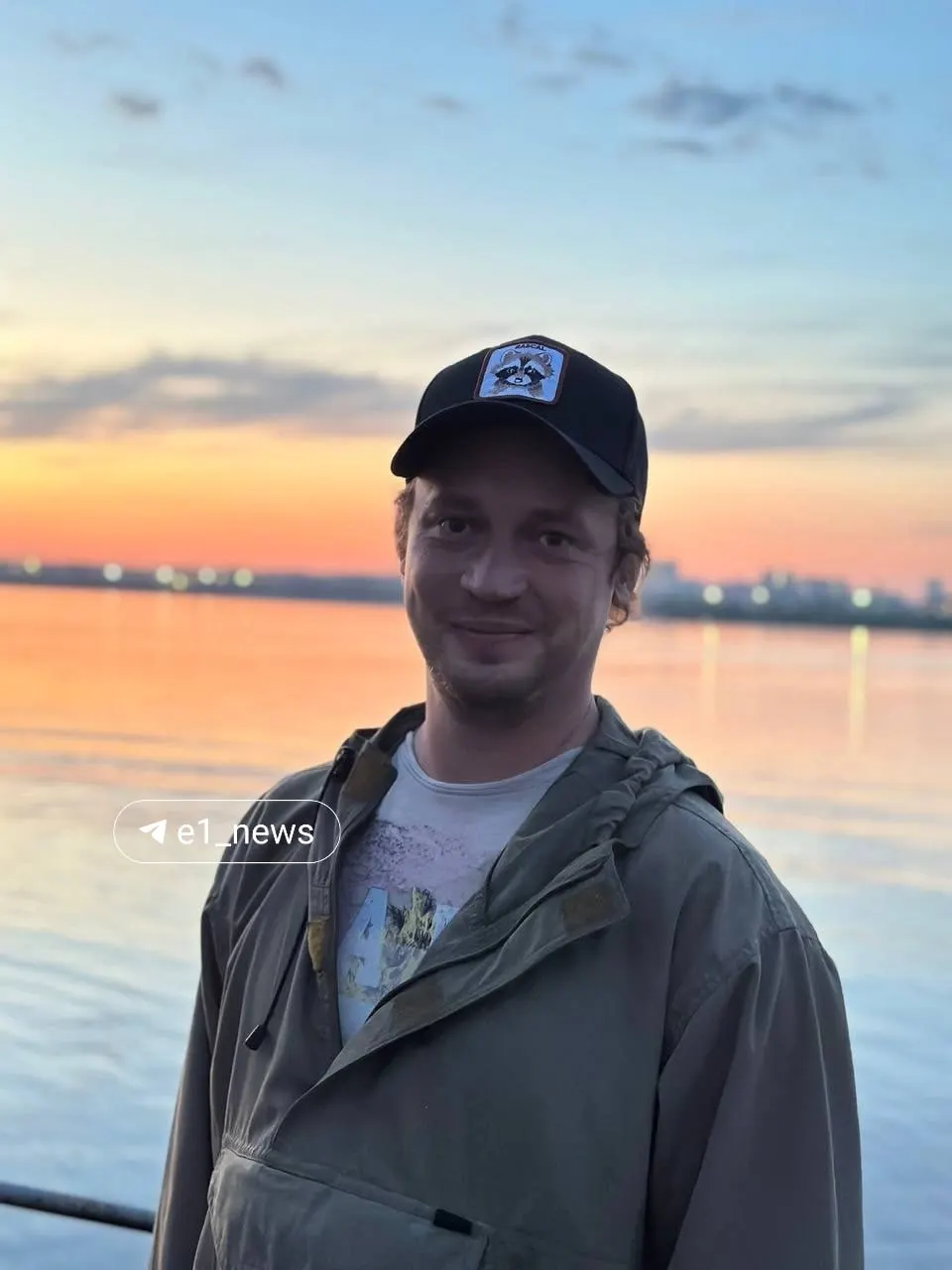 Мастер Водоканала Артём Вагапов, 32 года, погиб на месте после того, как его квадроцикл перевернулся при подъёме в гору, сообщили в ГИБДД.