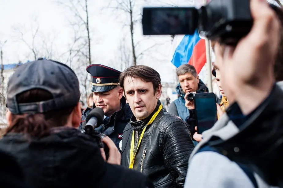 Ричард Роуз сообщил, что против него возбуждено новое дело по статьям об оправдании терроризма и реабилитации нацизма; подробности пока неизвестны.