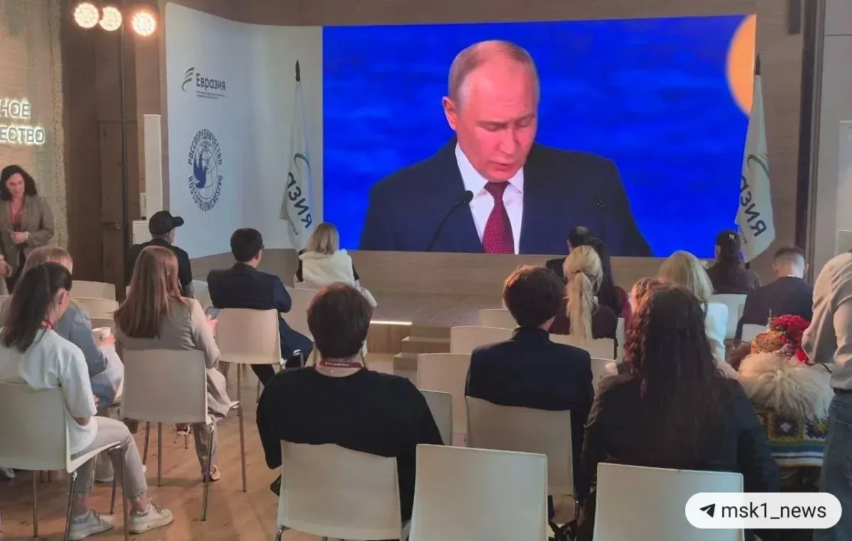 Коротко о ключевых утверждениях президента на ПМЭФ: сдвиг в пользу стран Глобального Юга, роль БРИКС и влияние санкций и конфискации резервов на валюты.