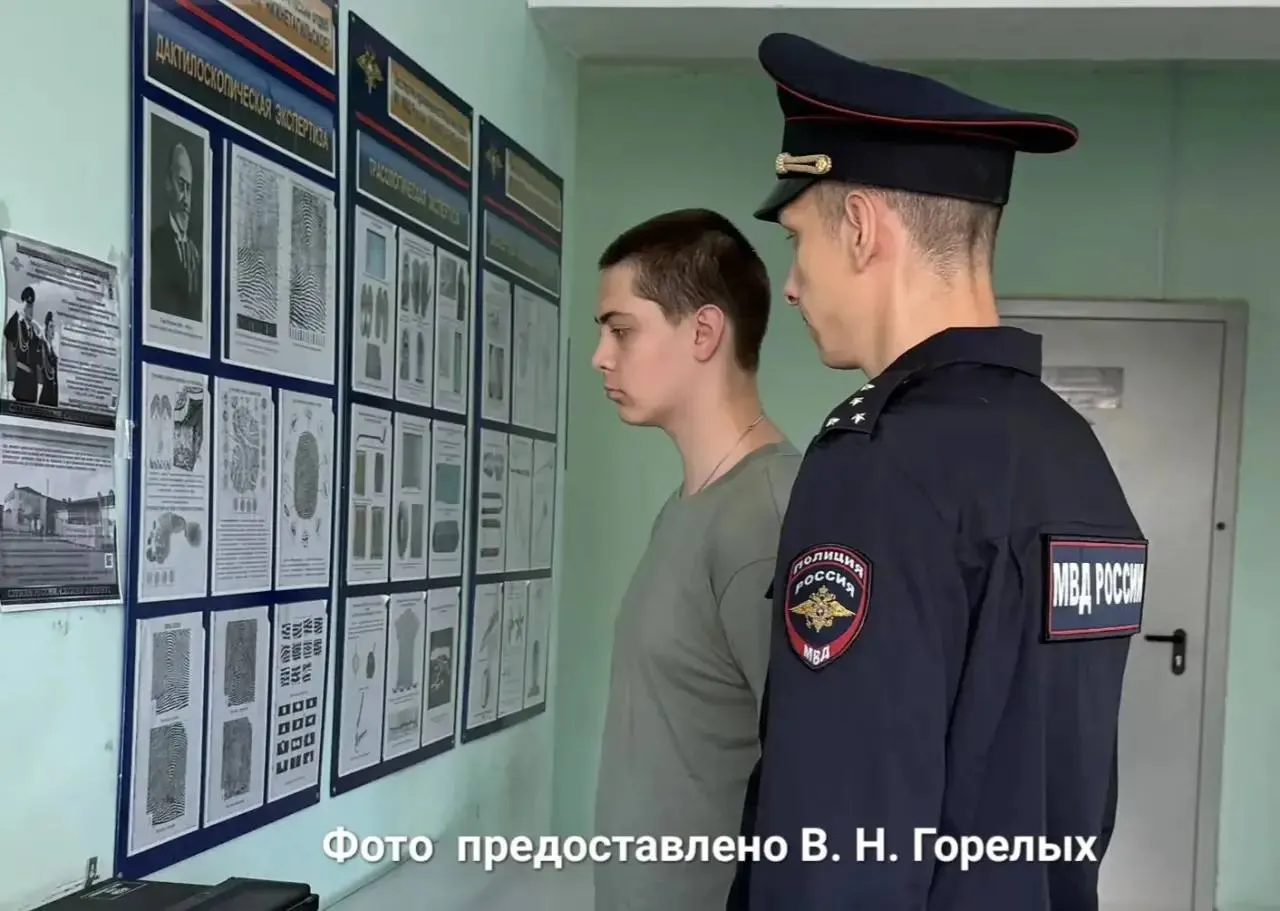 18‑летнему студенту из Нижнего Тагила грозит до 15 суток ареста по делу о пропаганде нацизма — поводом стал заказ пиццы с указанным именем, о котором сообщил депутат регионального заксобрания.