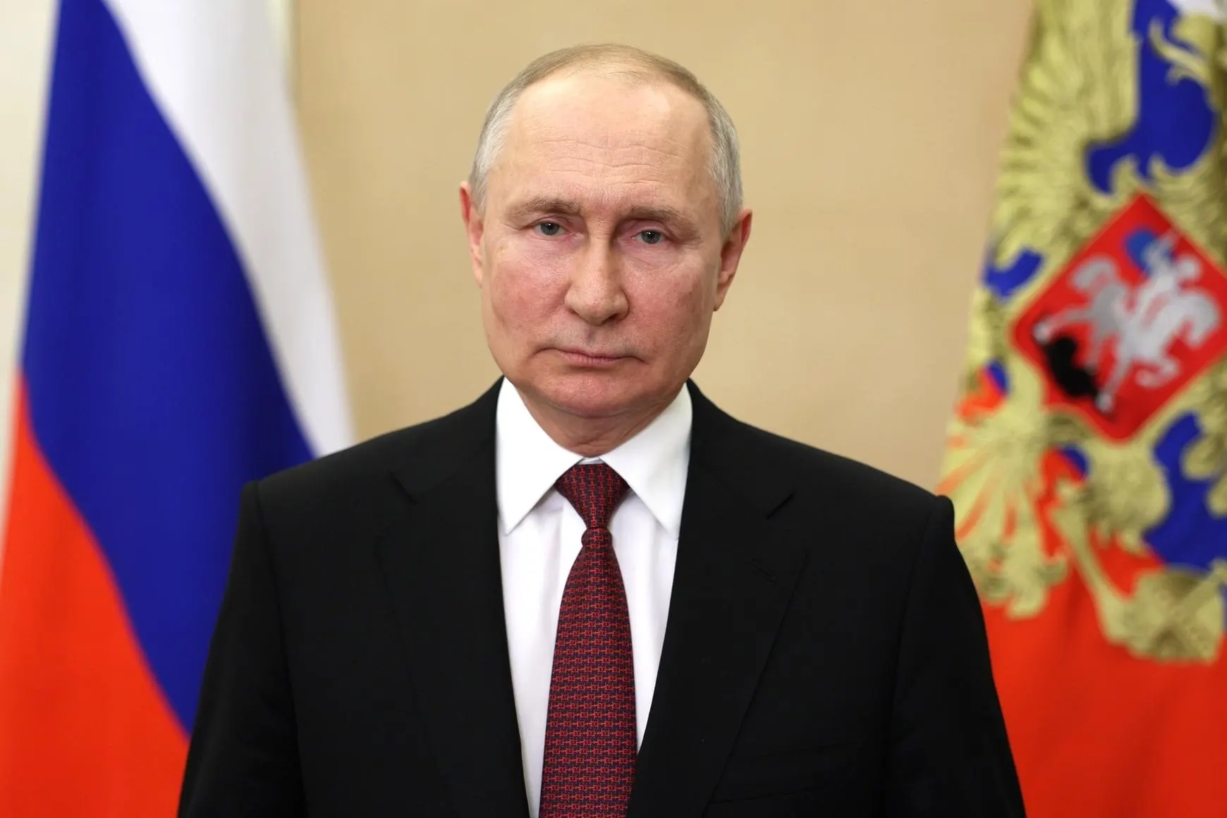Указ президента расширяет круг ветеранов, которым фонд под руководством Анны Цивилевой сможет оказывать поддержку, в том числе людей с инвалидностью, полученной при «отражении вооруженного вторжения» и на сопредельных с зоной боевых действий территориях.