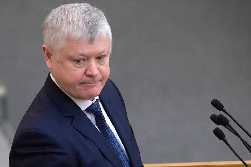 Председатель комитета по безопасности Госдумы сообщил, что из России вывели свыше 360 организаций, которых обвиняют в подрывной и разведывательной деятельности; по его словам, для защиты суверенитета приняли 46 законов.