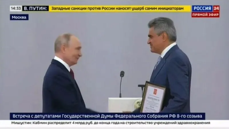 Глава партии «Новые люди» Александр Нечаев после вручения благодарности заявил, что предстоит усилить усилия ради победы России в специальной военной операции.