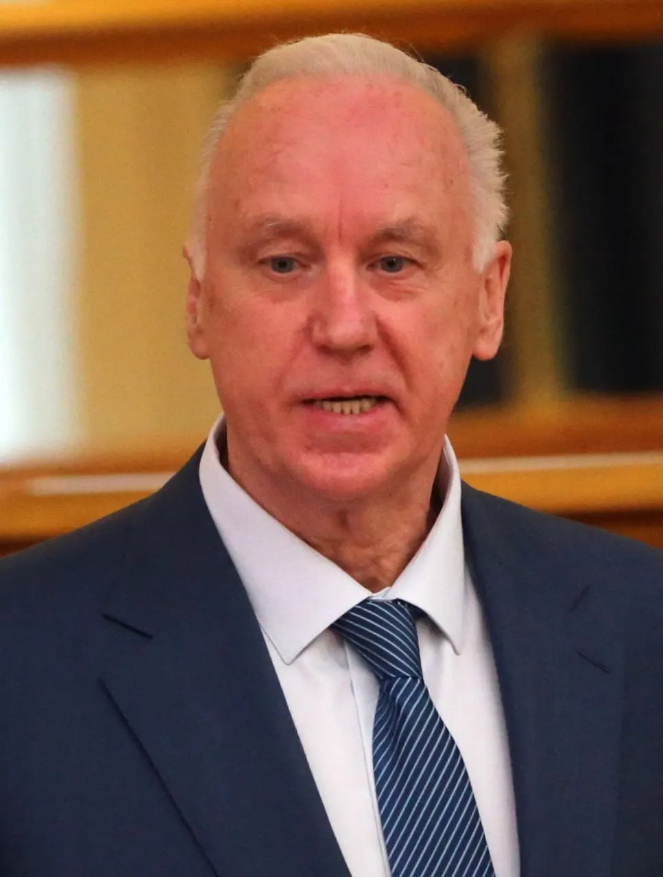 Глава Следственного комитета предложил внести в УК отягчающее обстоятельство за совершение преступлений с использованием информационно‑коммуникационных технологий — включая ИИ, VPN и прокси — чтобы ужесточить ответственность за кибермошенничество, незаконный оборот данных и посягательства на критическую инфраструктуру.