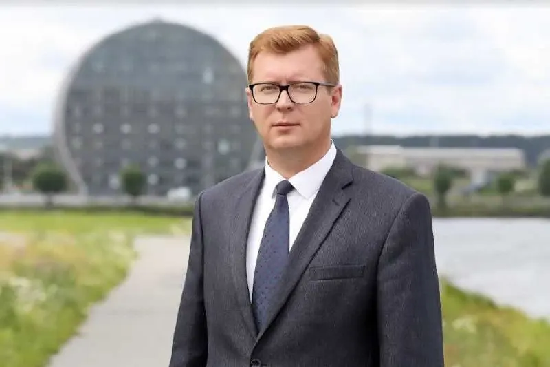 Губернатор Денис Паслер сообщил об отставке главы Первоуральска и о запуске процедуры назначения временно исполняющего обязанности и избрания нового главы.