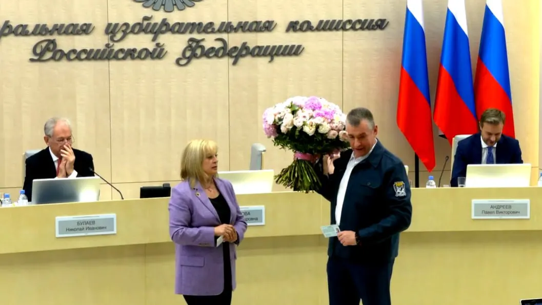 На очередном заседании ЦИК приняли рекомендации по заграничному и военному голосованию, зарегистрировали список ЛДПР, обновили одномандатные списки «Справедливой России», сформировали ТИК ДЭГ и утвердили дополнительный бюджет для ГАС «Выборы» на 2027–2029 годы.