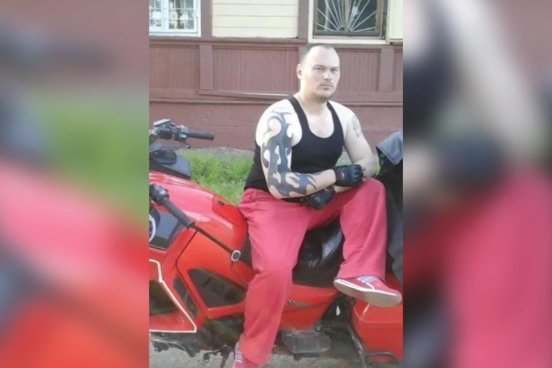 По делу о смерти директора Уральского федерального аграрного научно-исследовательского центра задержан 38-летний мужчина. Ранее он служил в ГИБДД и в 2011 году проходил по делу о случайном ранении коллеги из табельного пистолета. Следствие продолжается.