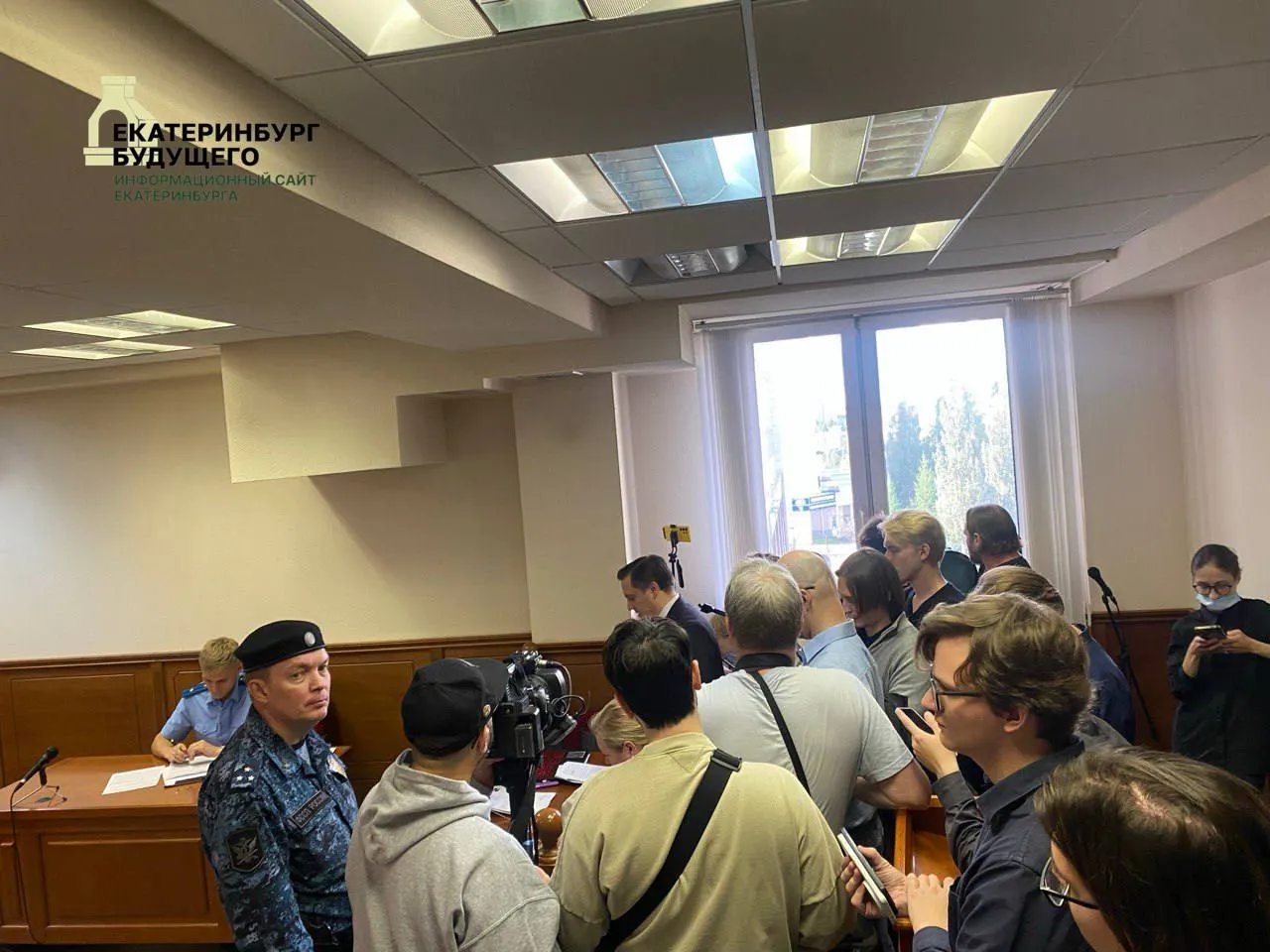 В региональном заявлении партии приводятся обвинения в незаконной агитации и нарушении авторских прав, а также утверждения об попытке ввести избирателей в заблуждение относительно финансовой поддержки.