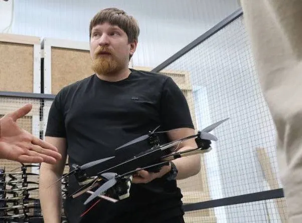 Вечером 4 августа в поселке Большой Исток под Екатеринбургом произошёл взрыв в Mercedes, в котором находился Владимир Ткачук. Охранник погиб, сам директор госпитализирован в реанимацию в тяжёлом состоянии.