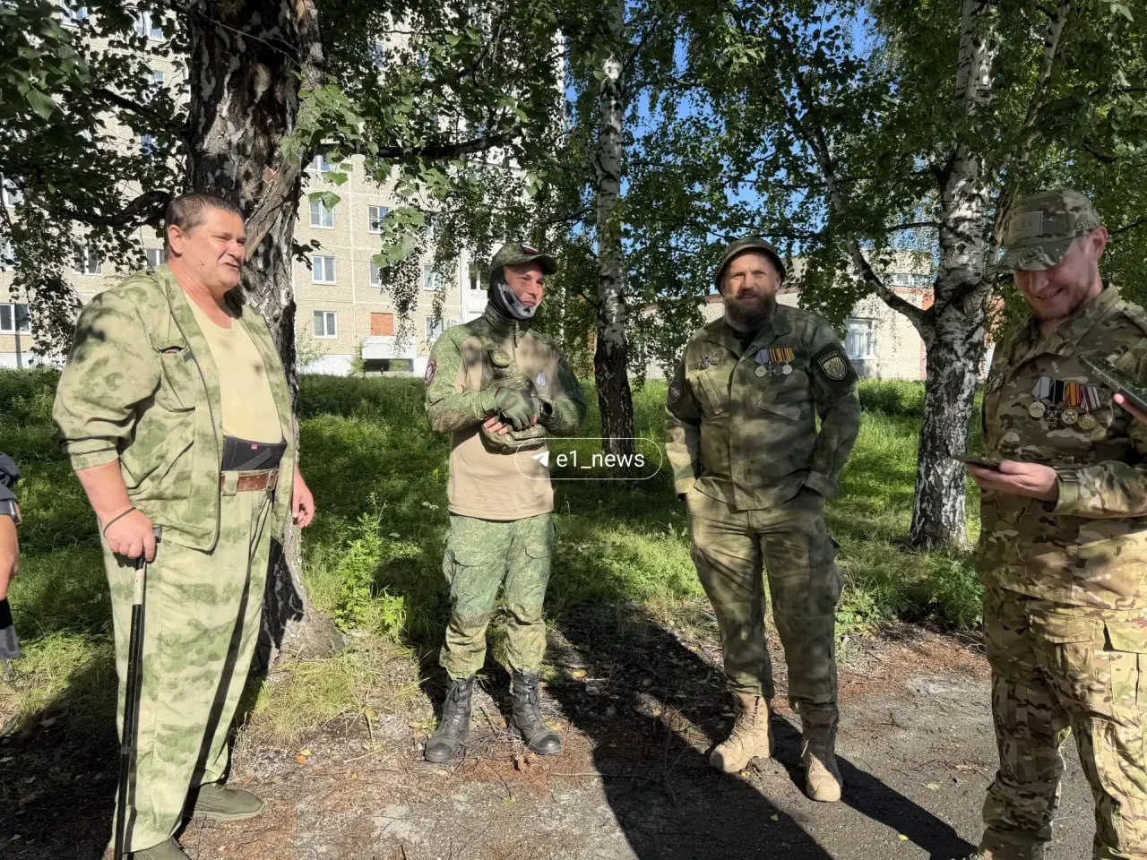 Участники боевых действий из разных городов Свердловской области выразили солидарность с активистом накануне судебного заседания.