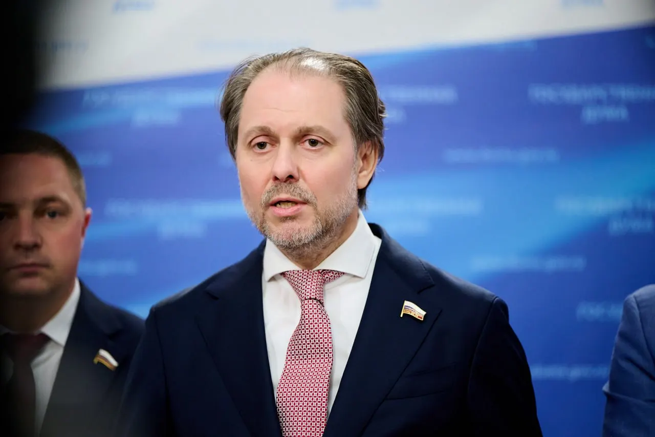 Депутат от ЛДПР Владимир Сысоев назначен председателем комитета Госдумы по охране здоровья. Он не имеет профильного медицинского образования.