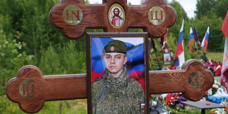 Расследование случаев давления на призывников на Урале: попытки подписать контракт и последствия для молодых людей.