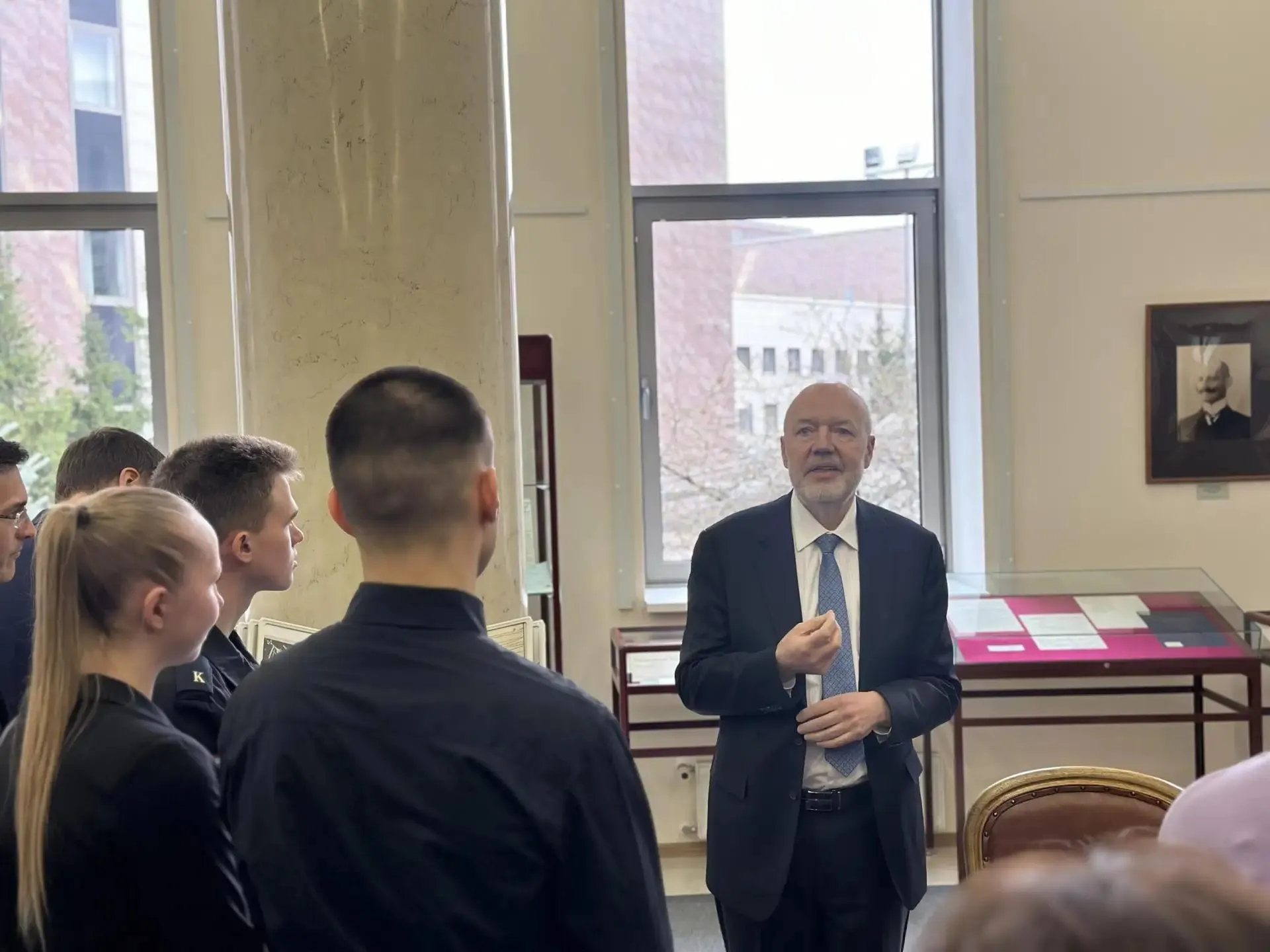 Председатель комитета Госдумы по госстроительству и законодательству рассказывает о пути от юриспруденции к законотворчеству и роли политики.