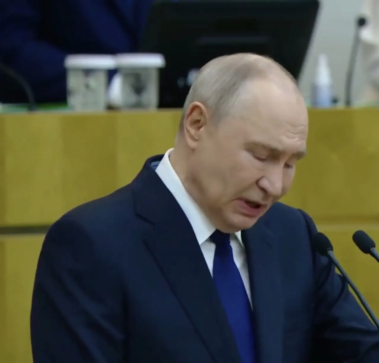 На первом заседании Госдумы нового созыва Путин заверил в устойчивости экономики, подчеркнул единство страны и поддержку военных и их семей.
