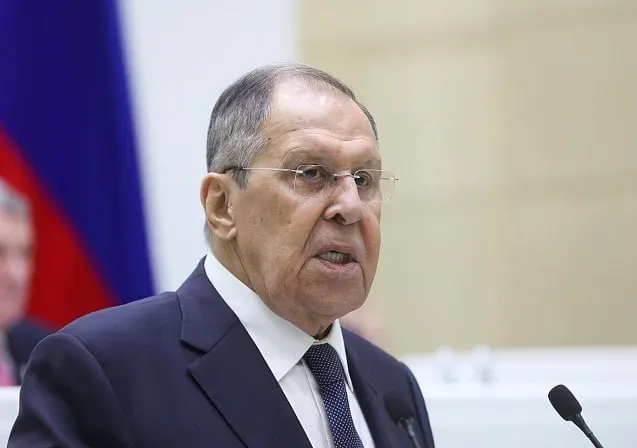 Министр иностранных дел заявил, что закрытие консульств и дипломатических центров в Германии в ответ на инцидент с беспилотником в Лейпциге свидетельствует о повторении истории и начале новой волны напряженности.