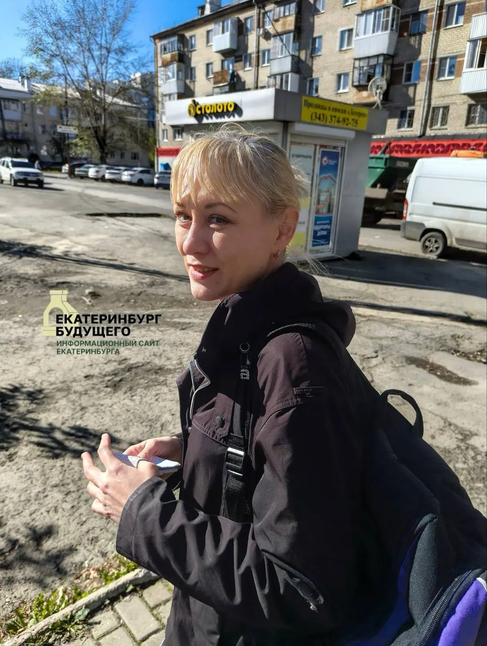 Наблюдатели фиксируют попытку подкупа: женщины предлагают за 1000 рублей проголосовать за «Единую Россию» возле школы №46.