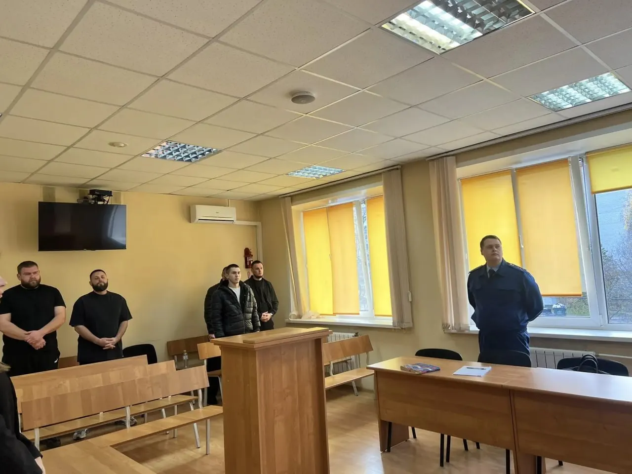 После ночного инцидента у кафе в Березовском участники конфликта получили штрафы с учетом времени в СИЗО; каждому - 600 тысяч рублей.