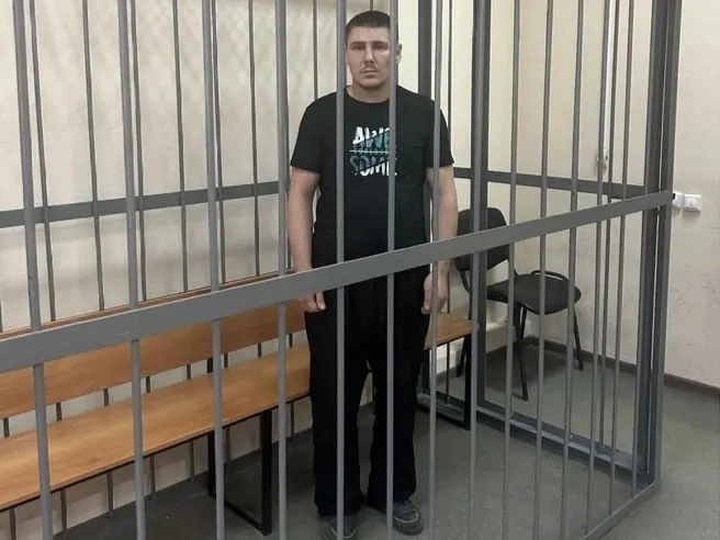 Суд изменил меру пресечения Александру Курсу — запрет определённых действий. Информация подтверждена в Орджоникидзевском районном суде.