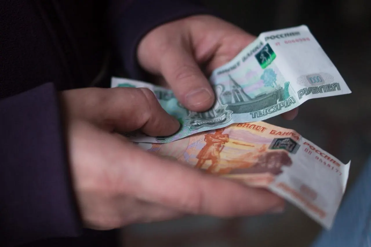Правительство региона закрепило новые размеры прожиточного минимума, которые вступят в силу с 1 января 2027 года. В таблице указаны значения для разных групп граждан.