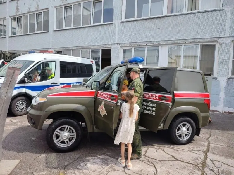Минобороны предлагает расширить полномочия военной полиции, включая опрос граждан, проверку документов и работу в гражданской одежде; также предусматриваетсярозыск и задержание по приказу руководителей.