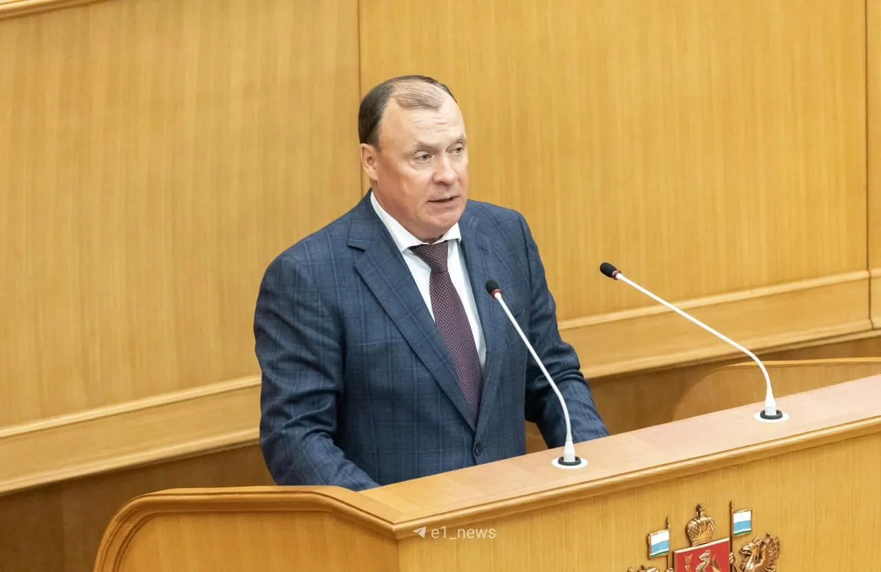 Алексей Орлов остаётся депутатом Заксобрания; на первом заседании регионального парламента не обсуждали кандидатуру сенатора, предполагалась должность бывшего мэра Екатеринбурга.