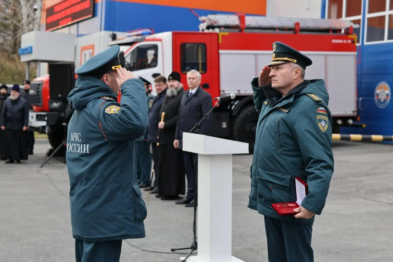 Новое депо площадью 1500 кв. м оснащено дизельной электростанцией, складом огнетушителей и тренировочным городком.